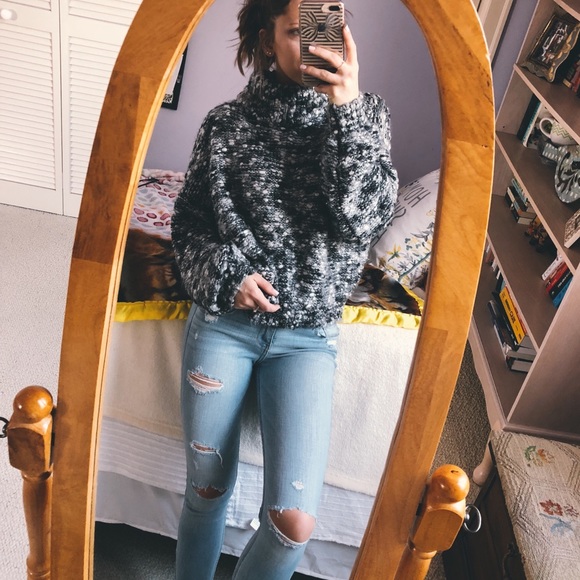 hollister turtleneck mens